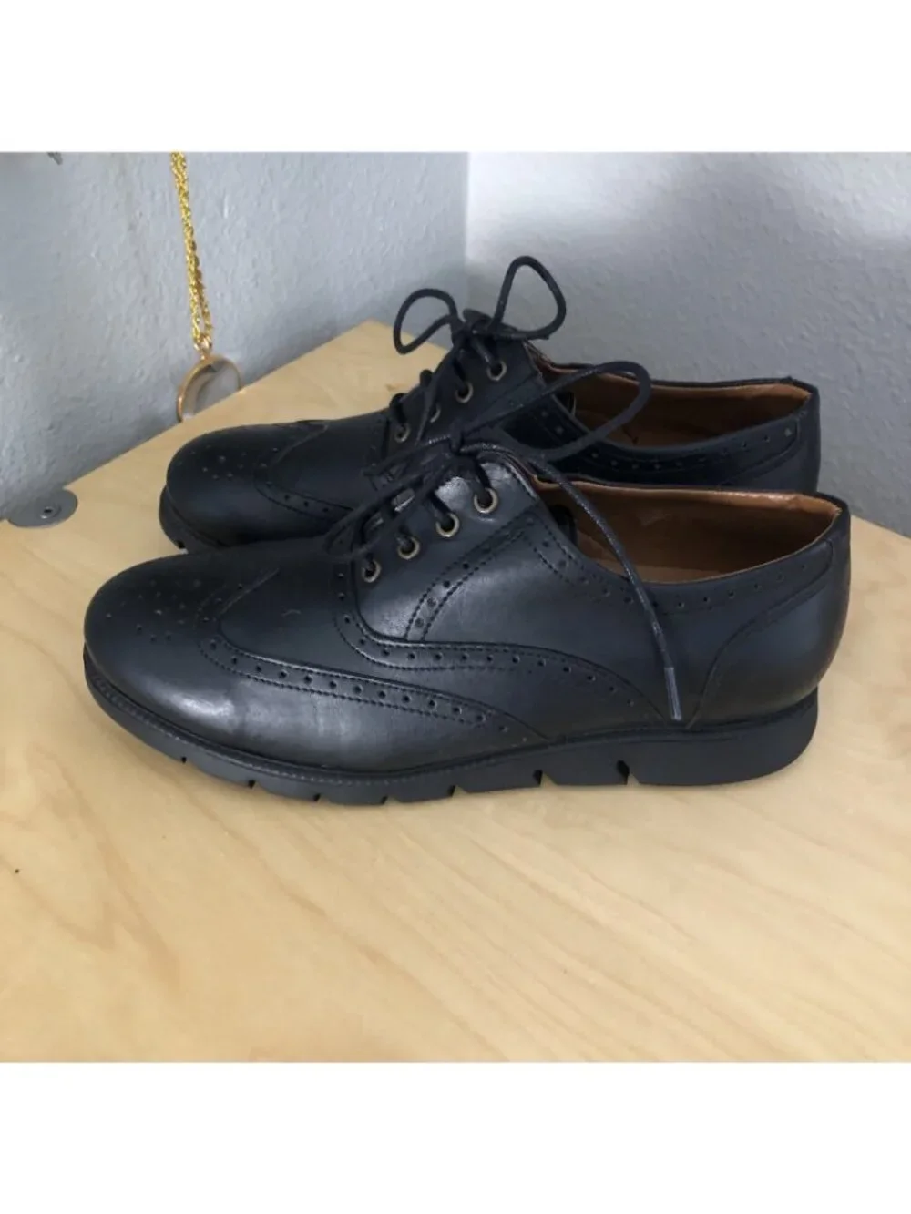 Vince Camuto Warble Wingtip Oxford Shoes Little Big Boy's size 5.5 Black NEW